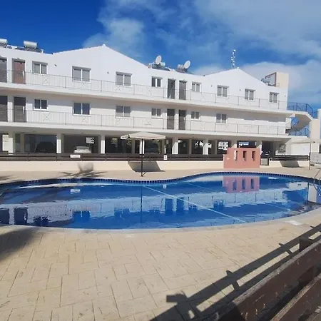 דירה Coastal Paradise *